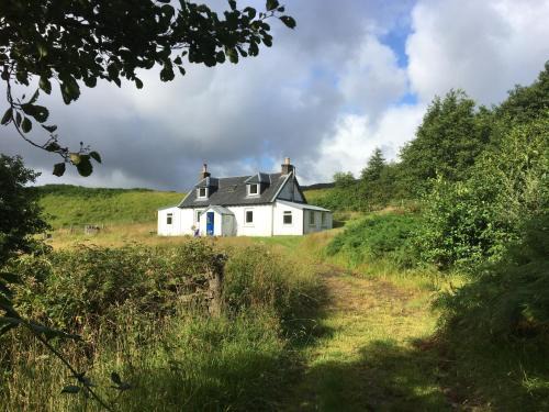 Salen House | Isle of Carna, secluded Scottish Island, Loch Sunart