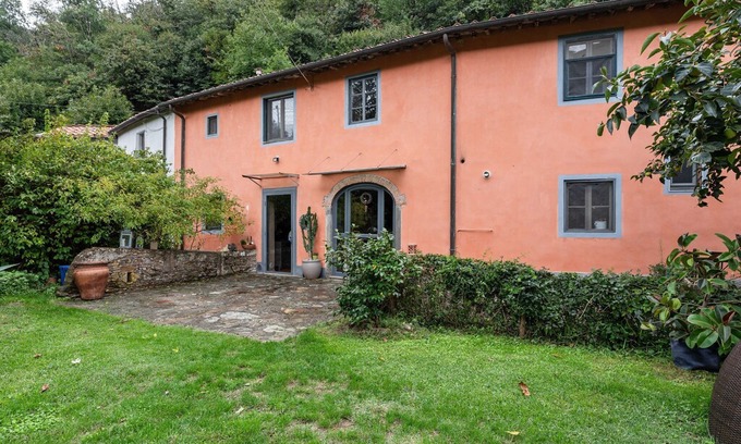 San Giuliano Terme Villa | Lovely Villa in Molina di Quosa with Private Swimming Pool