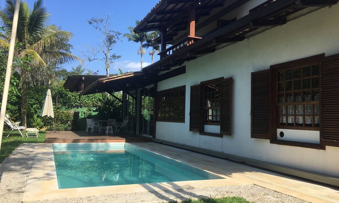 Itamambuca House | Itamambuca condo 15 people 5 suites 11985367259 pool foot in the sand
