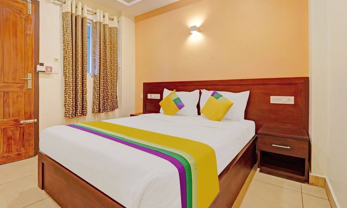 Kattappana Hotel | Itsy By Treebo - Sparrows Suite & Resorts With Mountain View