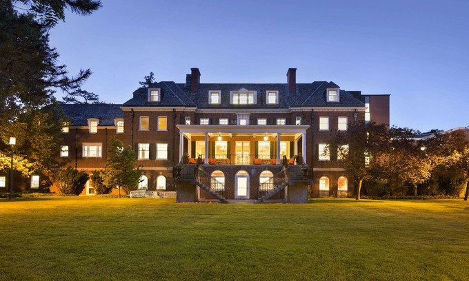 London Hotel | Ivey Spencer Leadership Centre