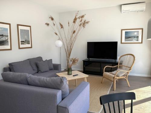 Sventoji Apartment | IVIS House - Cozy Seaside Apartment at "Šventosios Vartai" J-1