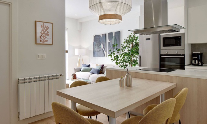 Gros Apartment | Izpizua I | The Rentals Collection
