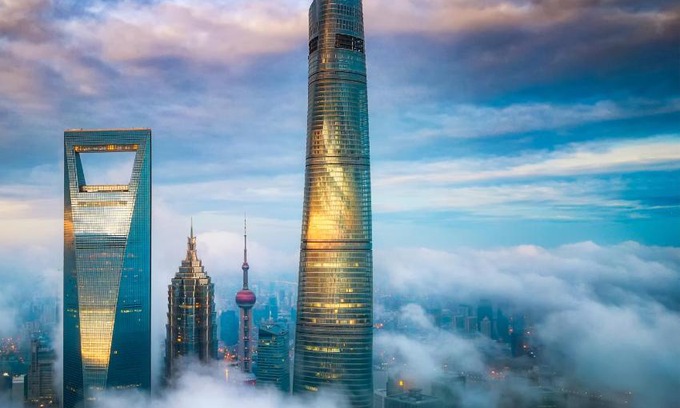 Lujiazui Hotel | J Hotel, Shanghai Tower - Above All Else, Overlooking the Bund