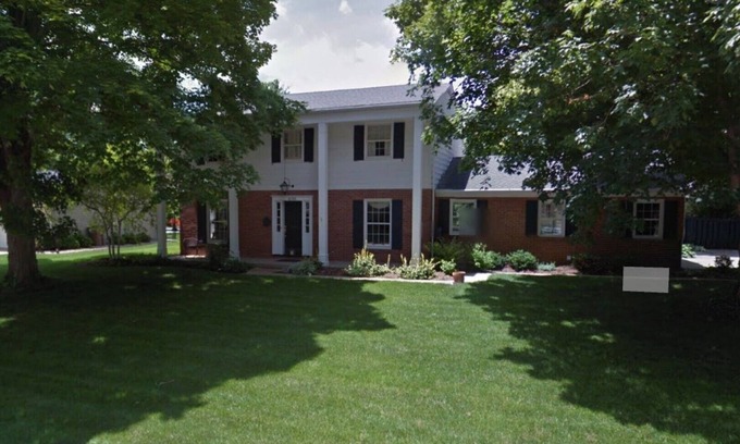 Columbus House | J & N Spacious & Cozy Home, Columbus Indiana