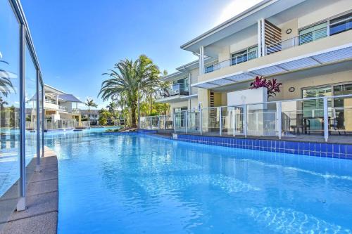 Salamander Bay Apartment | J's Resort Pacific Blue Swim Up-Unit A