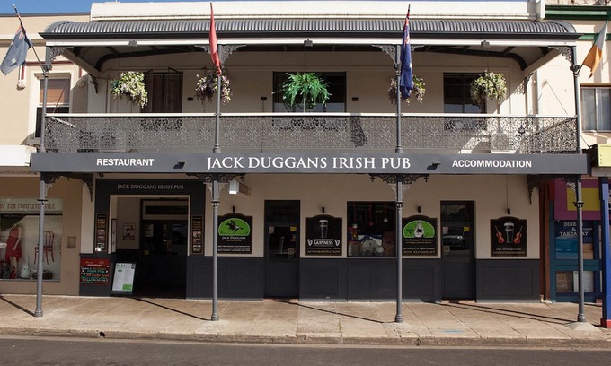 Bathurst Hotel | Jack Duggans Irish Pub