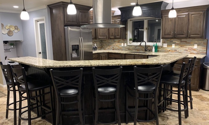 Idaho Falls House | Jacki Lynn’s Idaho Falls Home Away from Home! 2 Kings!