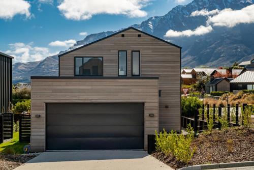 Kawarau Falls House | Jacks Point Family Retreat - Jacks Point Home