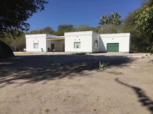 Maun Villa | Jacobsen Bungalow in Maun, Boronyane