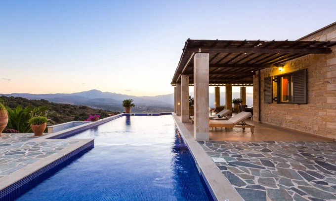 Monopari Villa | Jacopo Villa! Superb views, 45m2 private pool, close to shops and restaurants