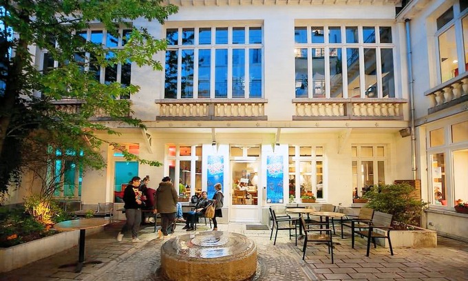 Onze-Lieve-Vrouw-ter-Sneeuw Hostel | Jacques Brel Youth Hostel