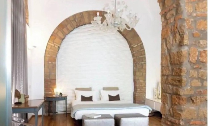 Esquilino Apartment | Jacuzzi at the Colosseum ⭐️⭐️⭐️⭐️⭐️
