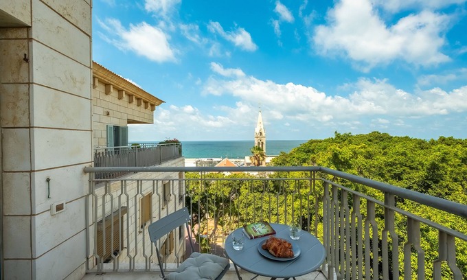 Jaffa Apartment | Jaffa Charming Beachfront Studio