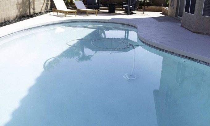 Madera Parc House | Jakes Place: Pool, Hot Tub, Billiards, Gazebo, BBQ, Fire Pit