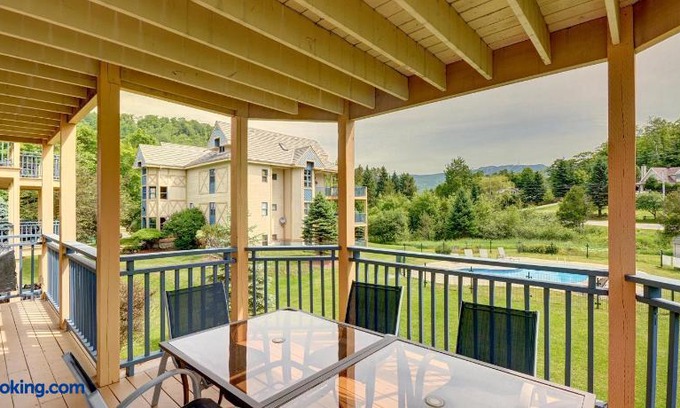 Mont-Tremblant Apartment | Jardin du Village by Chez Tremblant