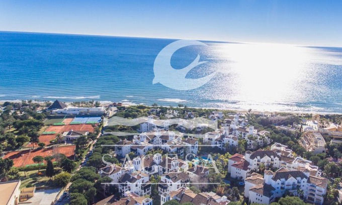 Nikki Beach Resort | Jardines de las Golondrinas