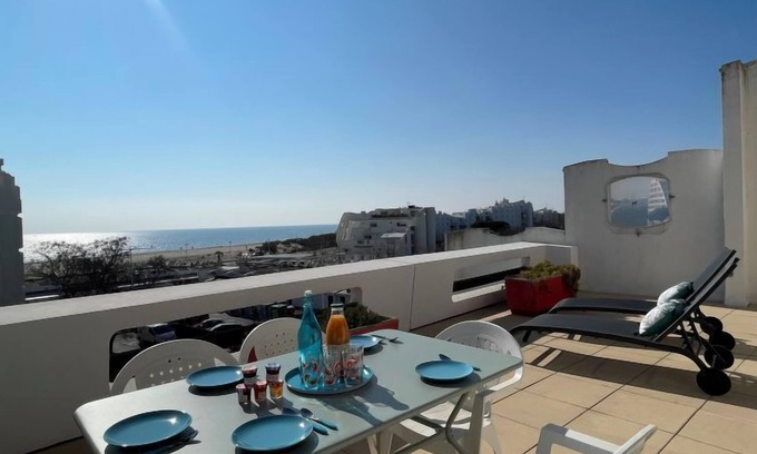 Le Couchant Apartment | Jardins d'Ulysse II by Interhome