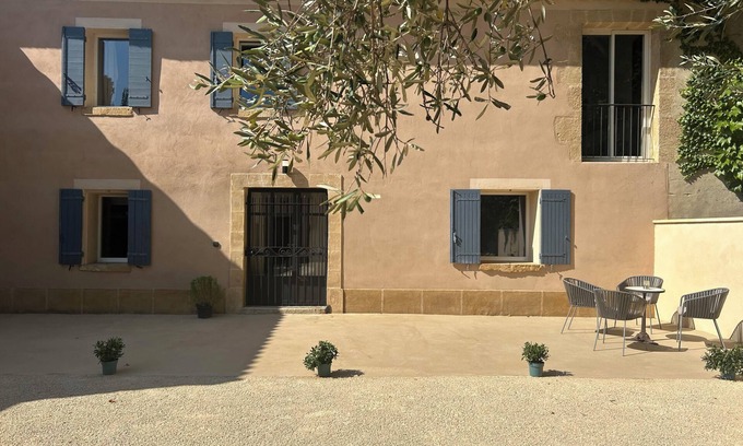 Cavaillon Other | JAS DE LA CASCADE LES VIGNERES Luxury Estate in Provence, swimming, 3 lodging