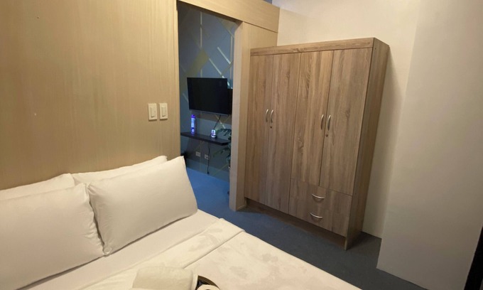 Bel-Air Condo | Jazz Tower D/Superb View at Balcony/Queen Bed for 2 Adults