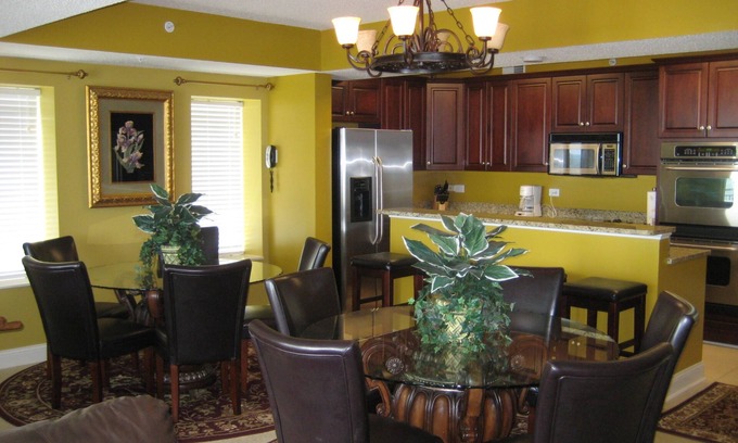 Myrtle Beach Condo | Jeffscondos - Ocean Blue Resort - Ocean Front vacation rental 5bed/4bath