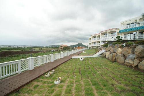 Andeok House | Jeju the Ocean Hill Pension