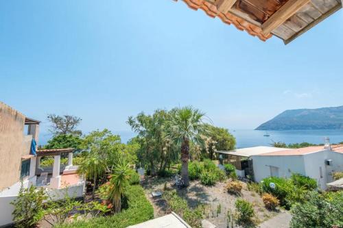 Vulcanello House | JERA Holiday Collection VULCANO TRE - Sea View