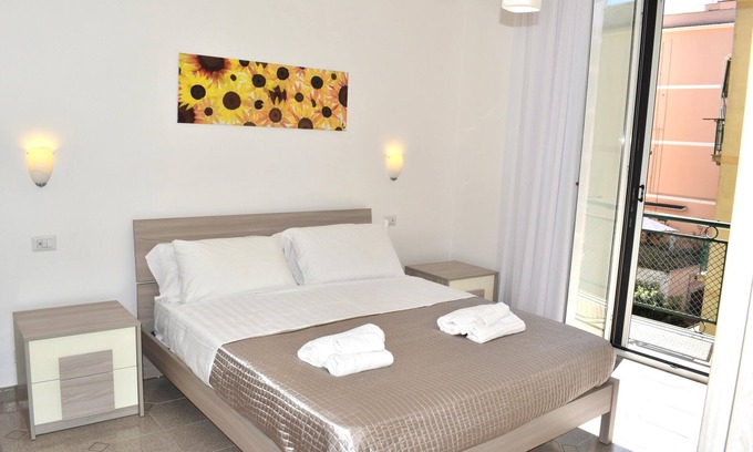 Prenestino-Centocelle Apartment | Jessica's house in Centocelle (150mt Metro C)-a few stops from the center of Rome