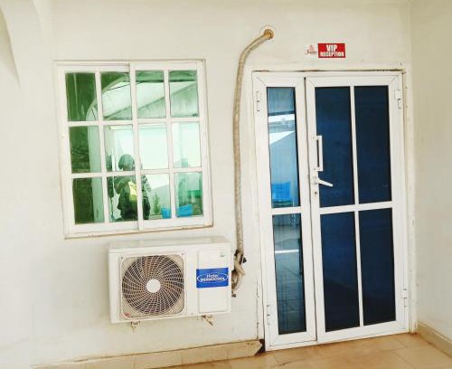 Ofin Hotel | Jeymax Hotel and Suite