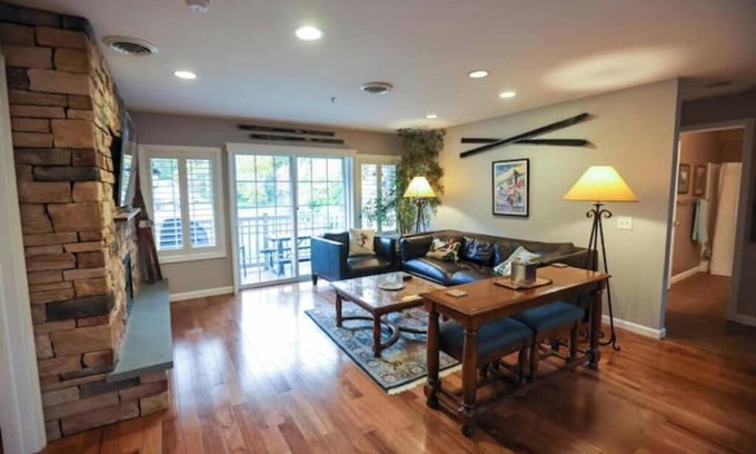 Hancock Condo | Jiminy's GEM: ski-in/ski-out 3br/3ba condo at base