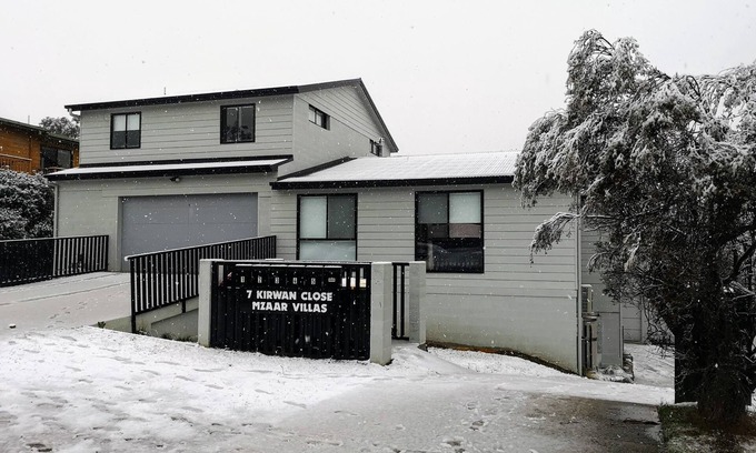 Jindabyne House | Jindabyne Apartment New and Close to Amenities
