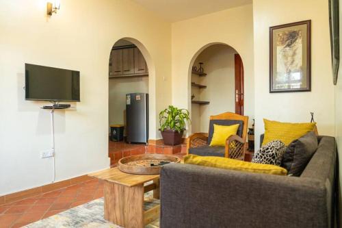 Kampala Apartment | Jjaja's Avocado Grove - Fenne