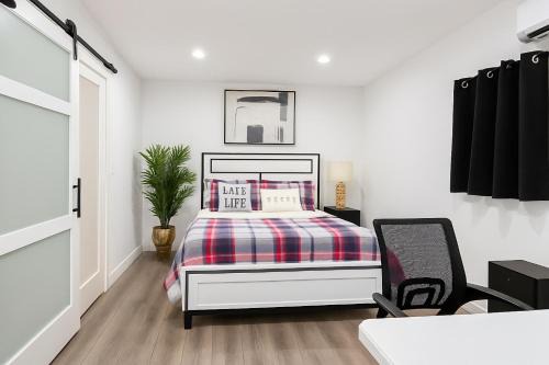 East Windsor House | Jnice Residence