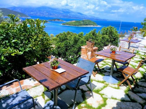 Ksamil House | John's Guesthouse