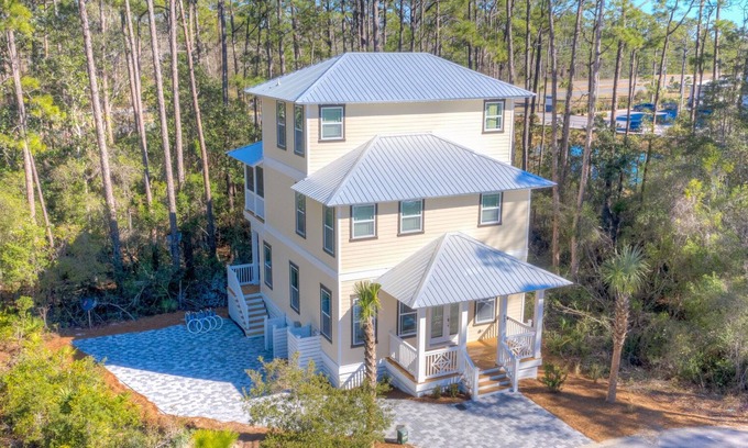 Treetop House | Joie de Vivre: Luxury🏖Pool 🏖Master on Main🏖Sleeps 19 🏖Beach Bonfires in May - Aug 2023