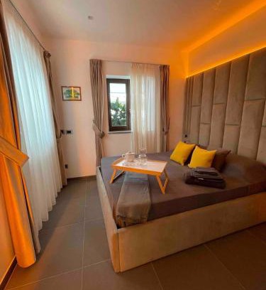 Monti Villa | JOIVY Exclusive 2-Bedroom Villa with Private Garden - 5 minutes from the Colosseum