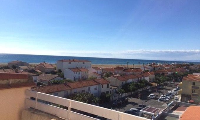 Le Barcares Apartment | Joli Duplex avec Vue Mer, 4 Pers, Plage et Commerces à Proximité, Parking Privé, Non Fumeur - FR-1-81-170