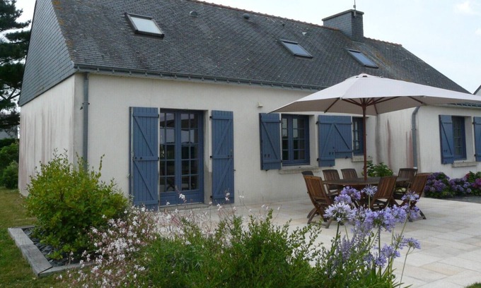 Erdeven Villa | Jolie Villa Typique Néo-Bretonne, 800m Plage - C54