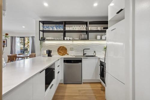 Northbridge Apartment | Jolly on James- 2BDR