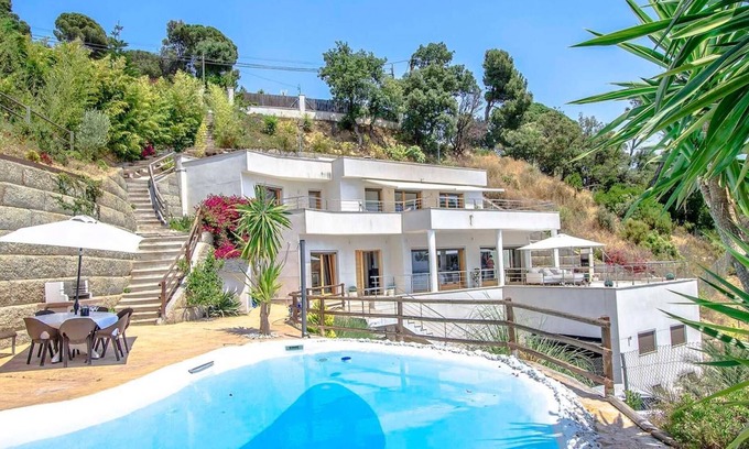 Sant Cebria de Vallalta Villa | Jordi Sant Cebria el Mestral Ref 561.207