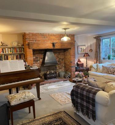 Orston Bed & Breakfast | Joyce’s Barn