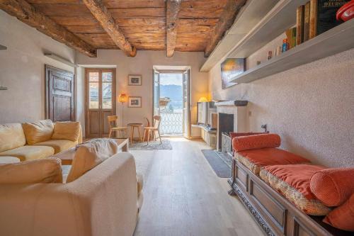 Orta San Giulio Apartment | Julias Appartamento nella piazza principale