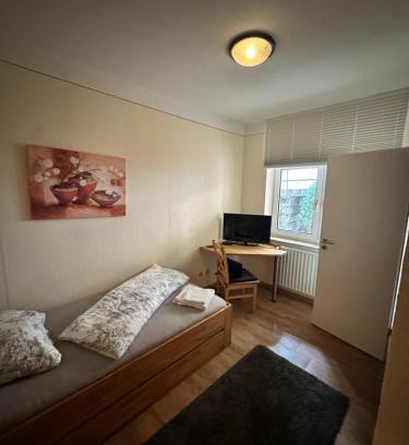 Oberdorla Hotel | Julien Felix 2