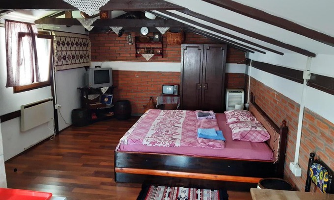 Zvezdara Apartment | Julijana