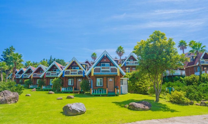 Jungmun House | Jungmun Log Pension & Resort