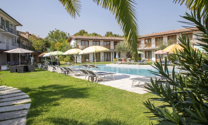Pieve Vecchia Apartment | Junior Suite 4 with Shared Pool and Private Balcony
