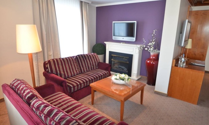 Insel Apartment | Juniorsuite mit Seeblick, Doppelbett und kostenfreiem WLAN