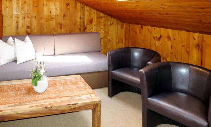 Juns Apartment | Juns Apartment, Sleeps 10 with Free WiFi