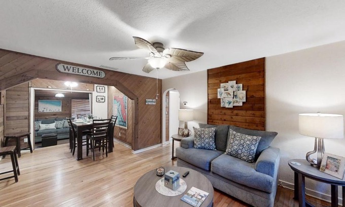 Clearwater House | Jupiter Pines Cottage