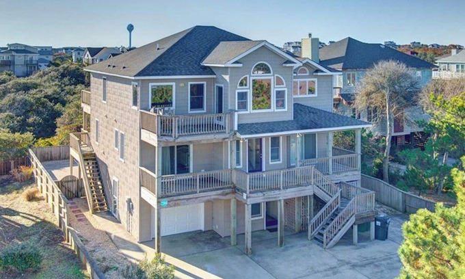 Ocean Sands House | Just 70 Yards to the Beach.Pool, Pool Table.Close to Restaurants.
